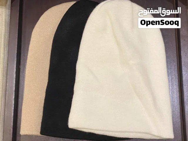 Beanie in 3 colours new