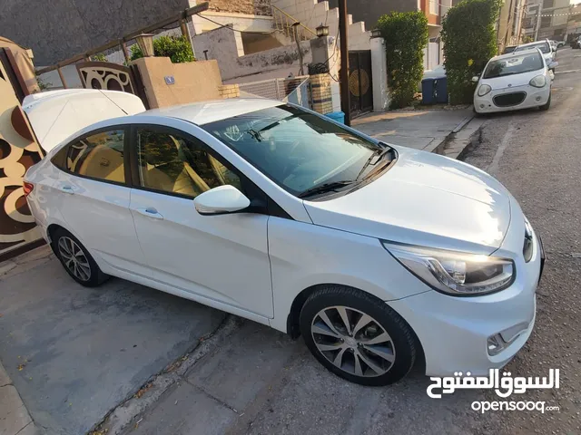 سيارة أكسنت 2015 للبيع
