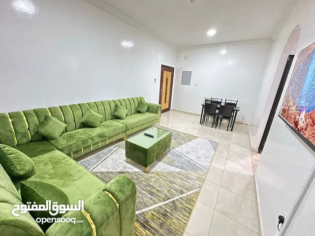 في عجمان بدون عمولة ارخص شقة غرفتين وصالون مفروشةاول ساكن وفرش جديد و شامل  4700 شهريا فقط