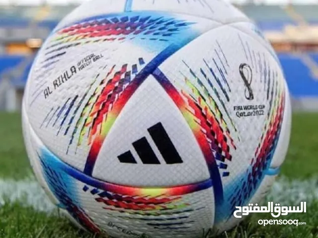 كرة كأس العالم مونديال قطر 2022  وكرة دوري أبطال أوروبا
