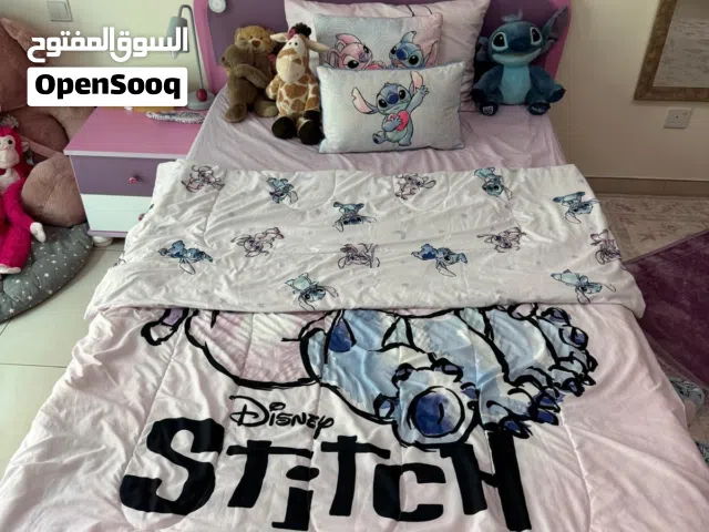 Home Center children pink/purple bed for girls with a 2-drawer nightstand incl. bed sheets