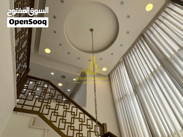 725 m2 More than 6 bedrooms Villa for Sale in Amman Al-Dia'