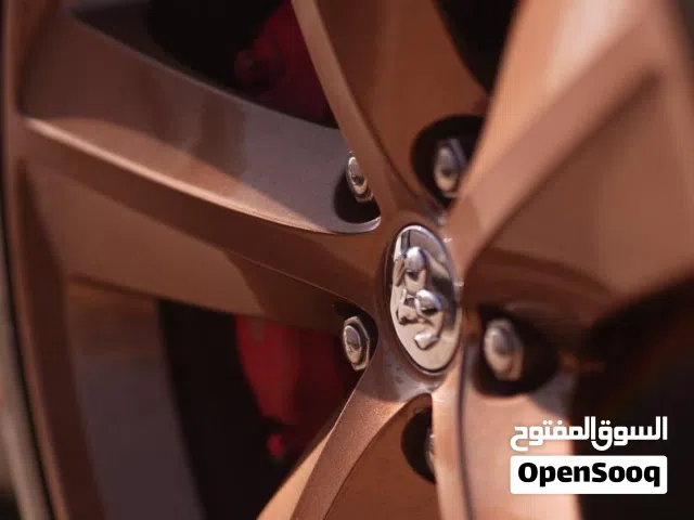 تم تخفيض السعر تجالينجر 6.1 SRT8 قير عادي كالجديدة