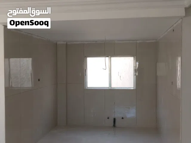 170 m2 3 Bedrooms Townhouse for Rent in Zarqa Iskan Al Batrawi