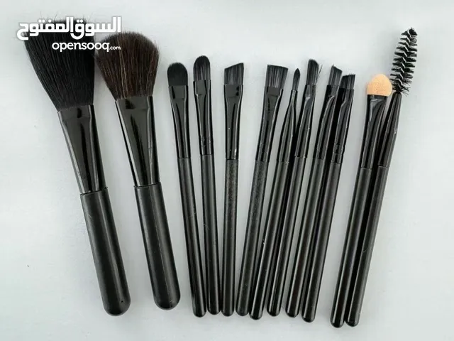 فرش مكياج  ماركة ماك كل الاحجام