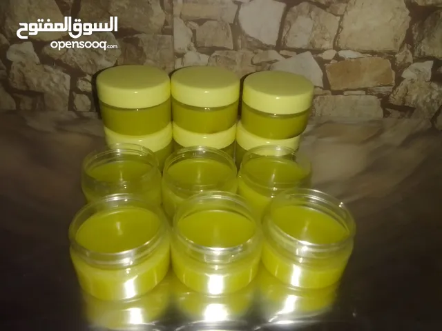 فازلين شمع النحل الطبيعي