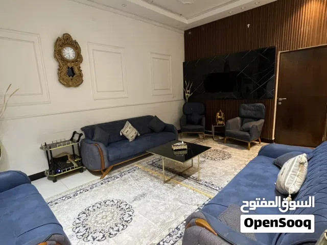 بيت في الاربع شوارع طابقين للبيع