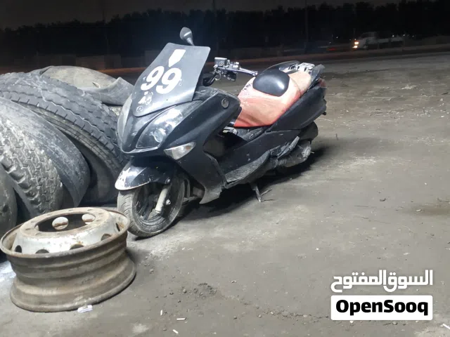 ماجسته مكينه 400 ابيع كوم حديد هيه تشتغل بس ابيعه كوم حديد