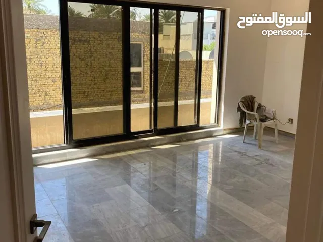 600 m2 More than 6 bedrooms Townhouse for Rent in Baghdad Yarmouk