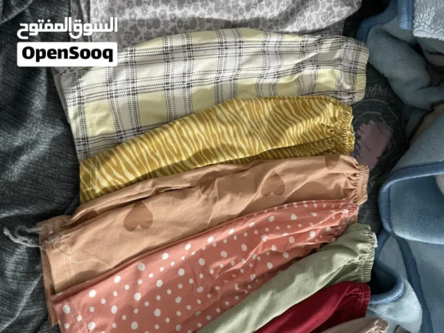 بناطيل بناتي جديده من سنه ل 2 ومتاح شنطه هدوم بناتي