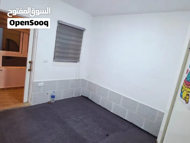 ستوديو للايجار بموقع مميز ومخدوم من المالك مباشره