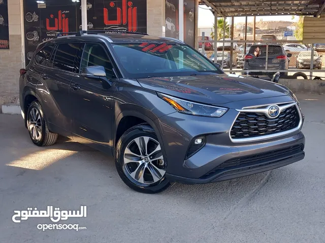 Used Toyota Highlander in Zarqa