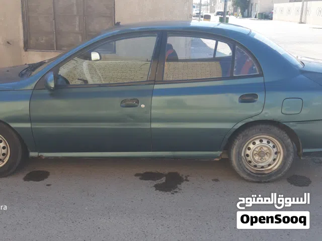 للبيع كيا ريو 2004