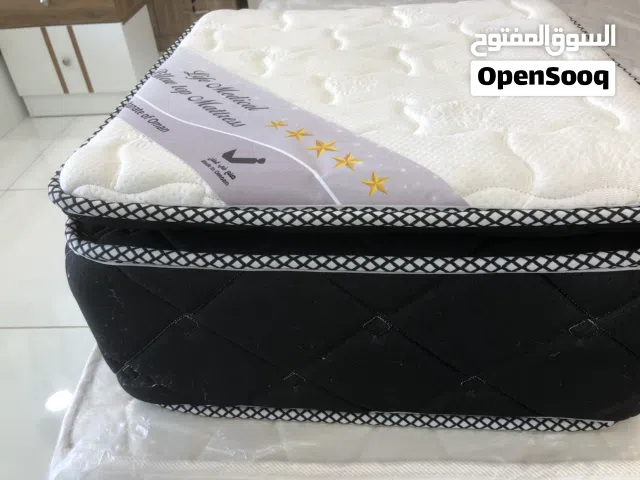 دوشق طبي مع طابقه 200 في 180 ارتفاع 25 سم ضمان 5 سنين