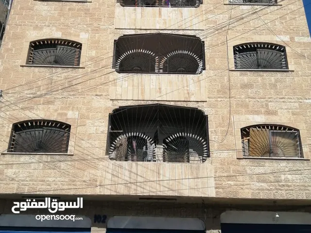 عمارة تجارية للبيع 8 شقق و 3 مخازن