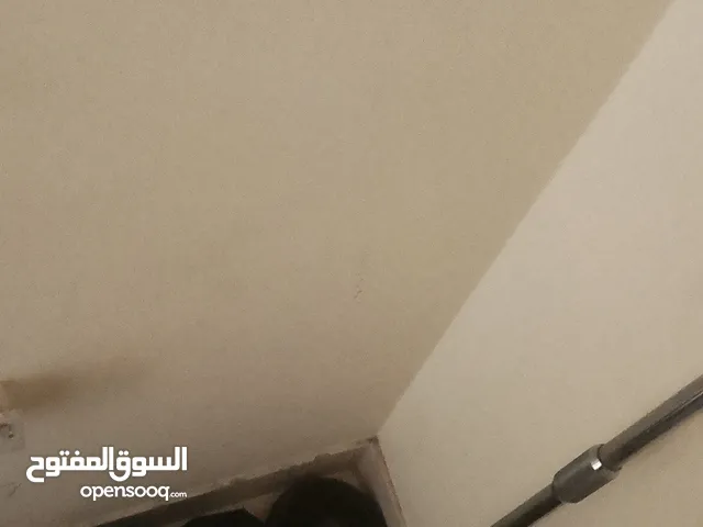 للبيع دنابل 16 كيلو وبار سيده واوزان 10 كيلو 15 دينار فقط...