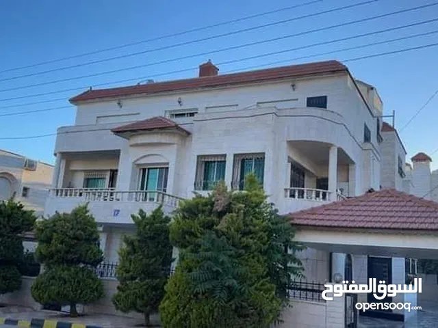 900 m2 4 Bedrooms Villa for Sale in Amman Hay Al Rahmanieh
