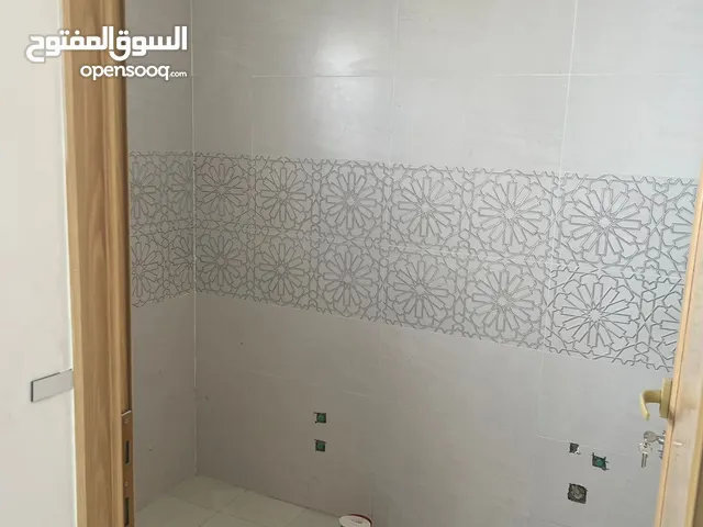 120 m2 2 Bedrooms Apartments for Rent in Muscat Al Khoud