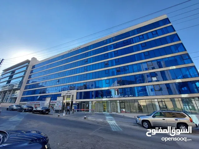 عيادة للإيجار مقابل المركز العربي الطبي (شركة رائد خلف للإسكان)