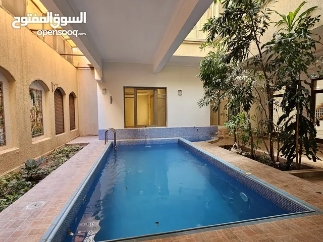 10 m2 More than 6 bedrooms Villa for Rent in Kuwait City Yarmouk