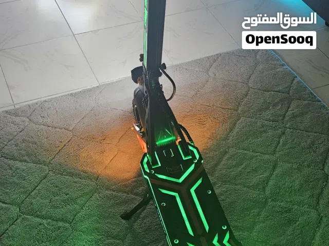 Rohan Wings grl line g5 electric scooter (barely used) (negotiable)