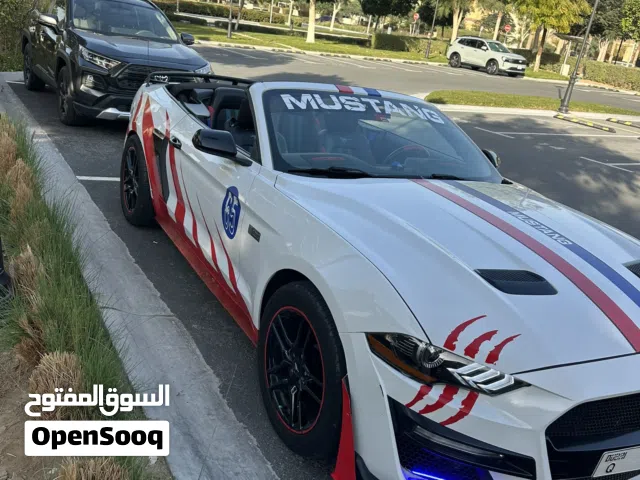Ford Mustang 2019 Convertible 2.3L EcoBoost Turbo Automatic – وارد أمريكي – حالة ممتازة V4
