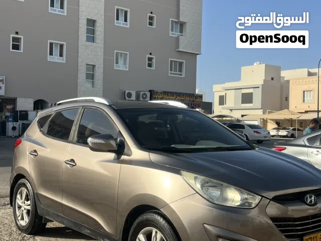 2013 هيونداي توسان Limited