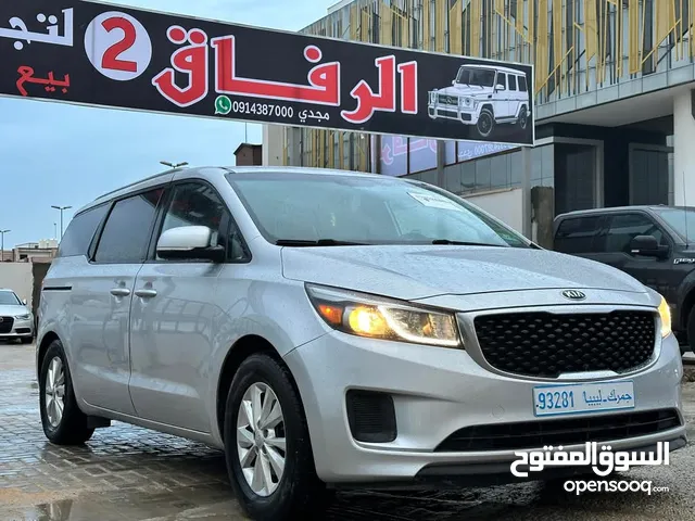 Used Kia Sedona in Tripoli