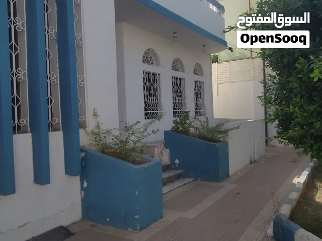 فله دورين وربعه بدروم ايجارها عرطه