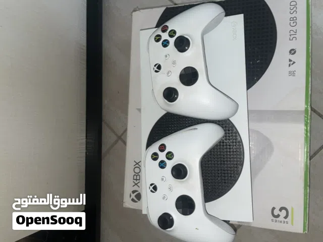 اكس بوكس سيريس s مع كامل ملحقاته جميع الأغراض الاصليه