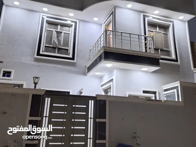 130 m2 4 Bedrooms Townhouse for Sale in Dhi Qar Other