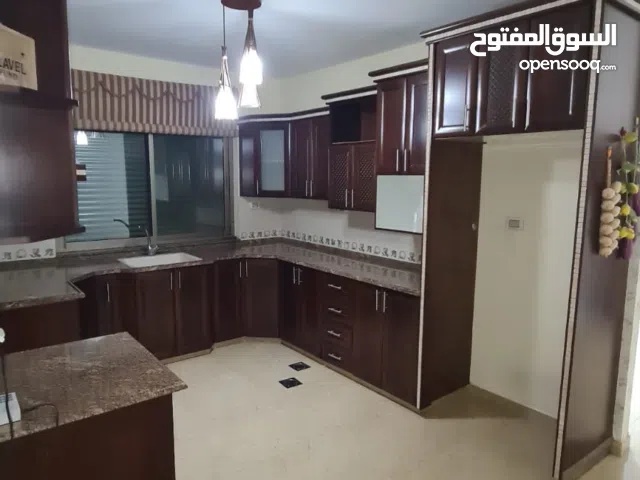 شقة غير مفروشة للايجار بجانب عسل وبصل بين الماصيون وام الشرايط