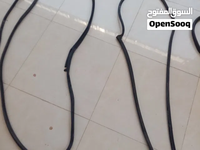 ربل البواب داخليه تركب على الكرولا من مديل 2002 الي 2007 نظيف مال سيارات امريكيه