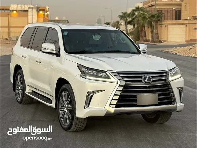 السيارة لاندكروزر المودل 2020 الممشى 67