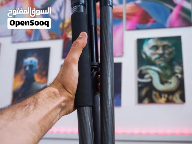 ترايبود ماركة ترايبو العالمية مصنوع من الكاربون فايبر بالكامل يعني متانة وخفة  مع ذراء اضافية طويلة