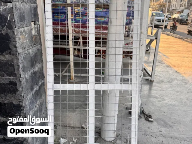 ميز حديد تفصال ( سكيبة )