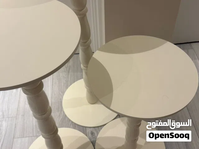 للبيع طاولات ديكور أحجام