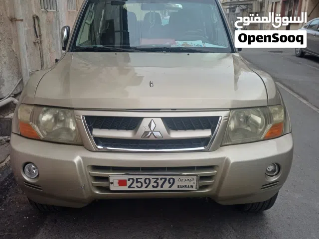 2004 Mitsubishi Pajero GLS