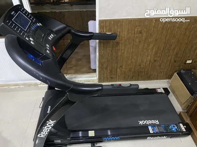 جهاز ركض تريدميل ريبوك Reebok ZR10 مستعمل وبحالة ممتازة قوة المحرك 2.0HP السعر قابل للتفاوض