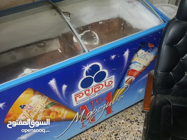 معرض ومعمل لعمل المعجنات والكيك