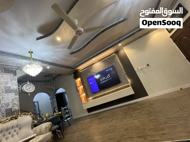فيلا من اصل توين للإيجار في المعبيله الجنوبيه