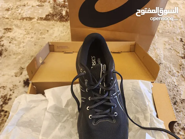 42 Sport Shoes in Mubarak Al-Kabeer