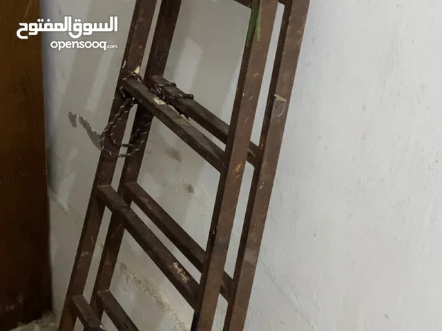 سلم للبيع حديد بحالة جيده