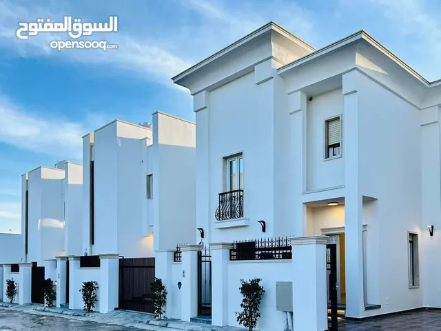 234 m2 4 Bedrooms Townhouse for Sale in Tripoli Ain Zara