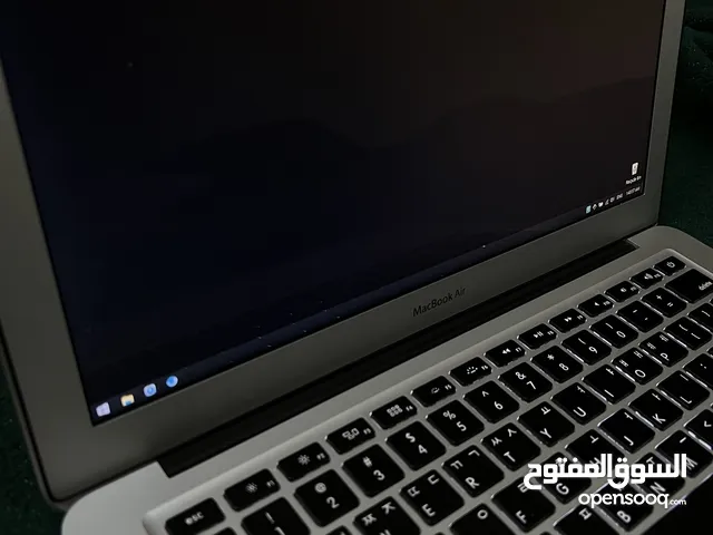 Macbook Air 2017 مستعمل بحاله ممتازه