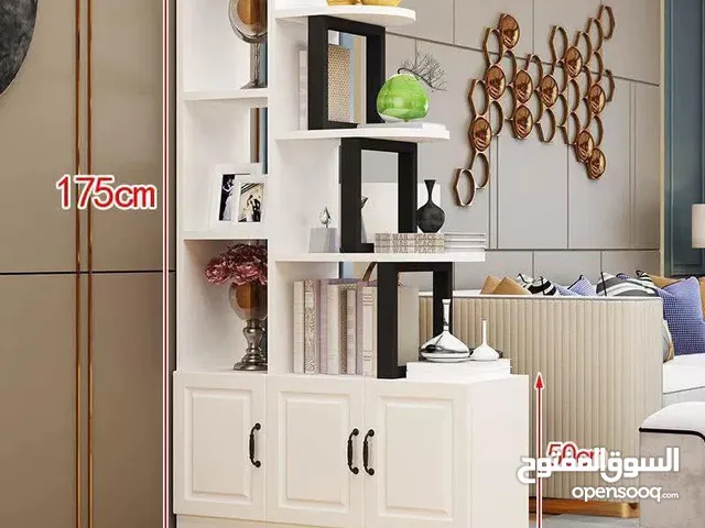 لتزيدي بيتك جمال وفرنالك هالقطعة المميزة خزانة فاخرة مع رفوف من خشب MDF