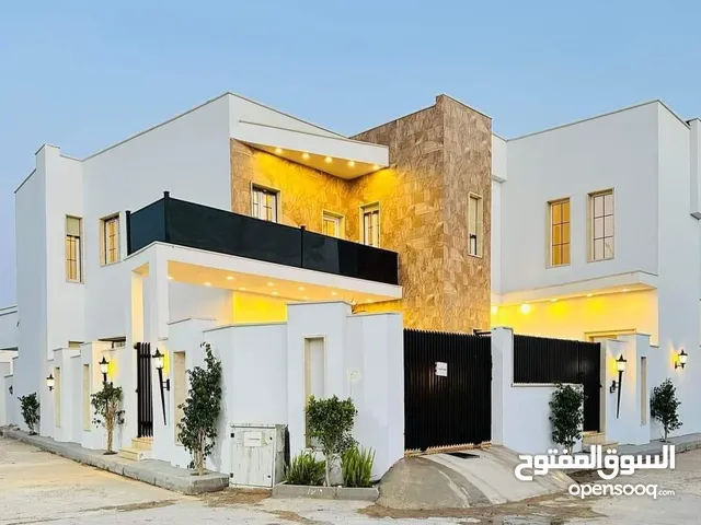 400 m2 5 Bedrooms Townhouse for Sale in Tripoli Ain Zara