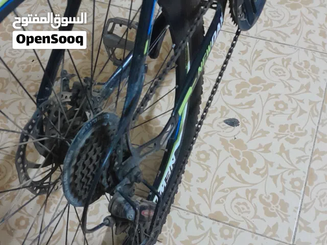 سيكل نظيف مخزن