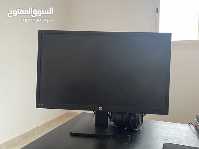  HP monitors for sale  in Al Riyadh