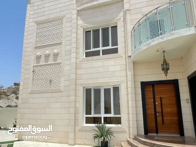 420 m2 5 Bedrooms Villa for Sale in Muscat Amerat